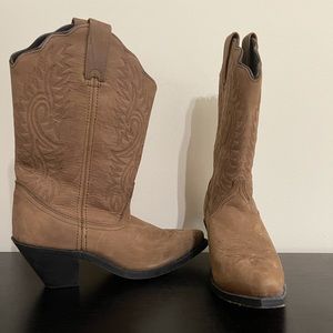 Masterson Women’s cowgirl boots- Made of Leather
